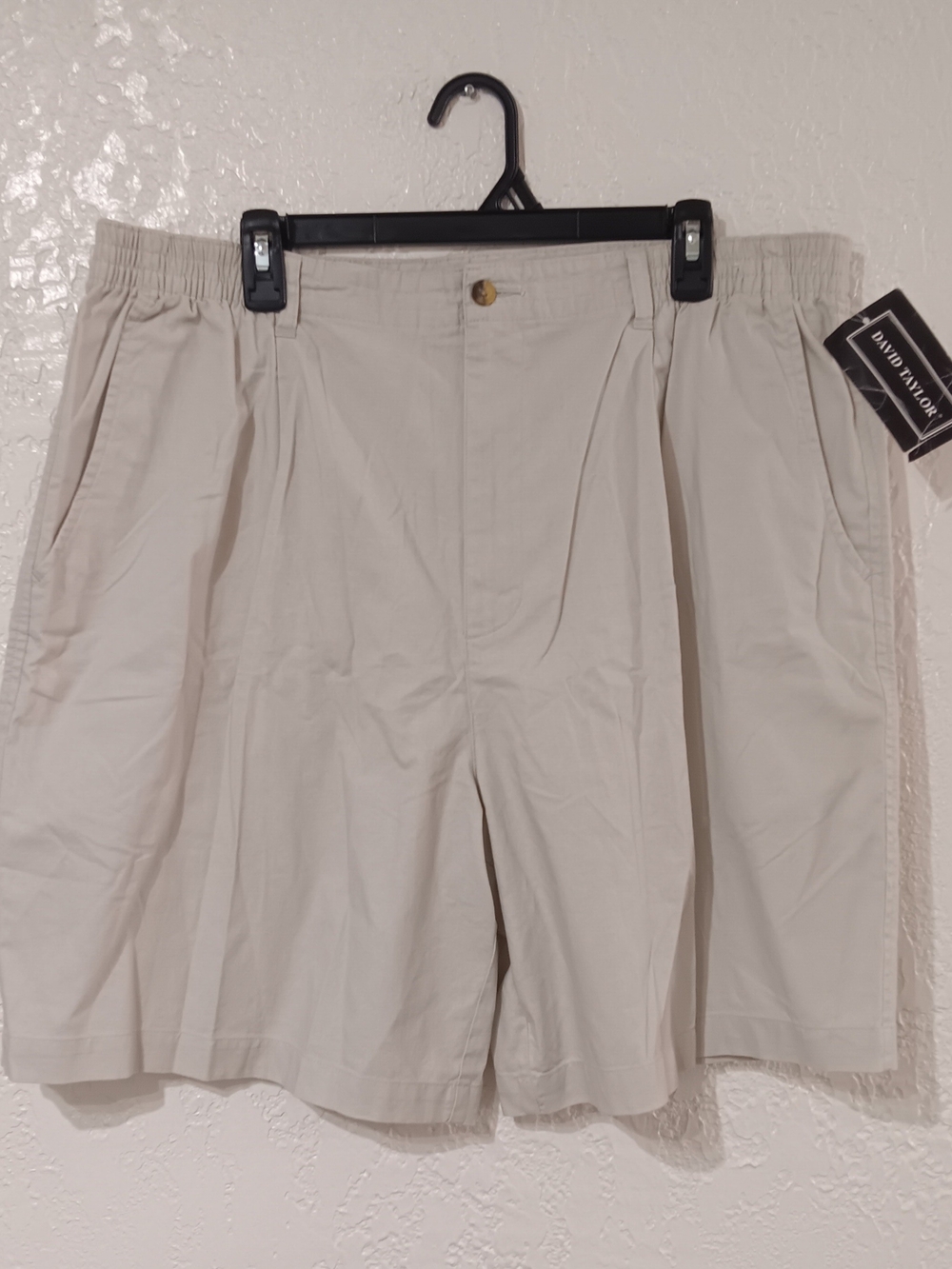 David Taylor Men's Light Beige Elastic-Waist Flat Front Shorts, Size 40